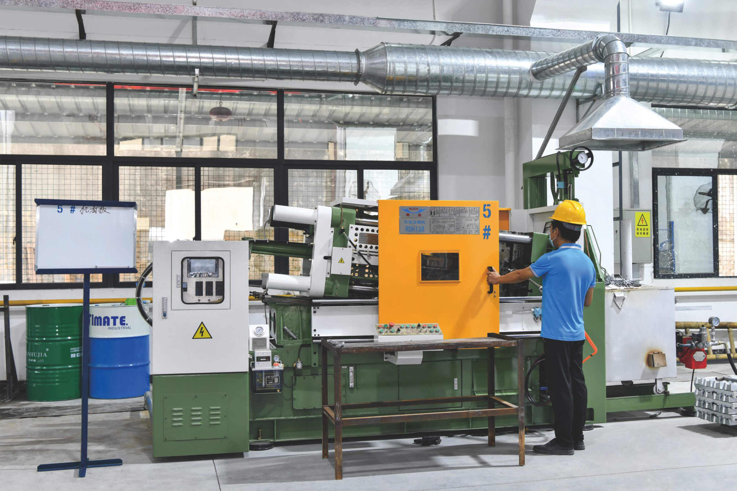 Hot chamber Die casting 138T (1)